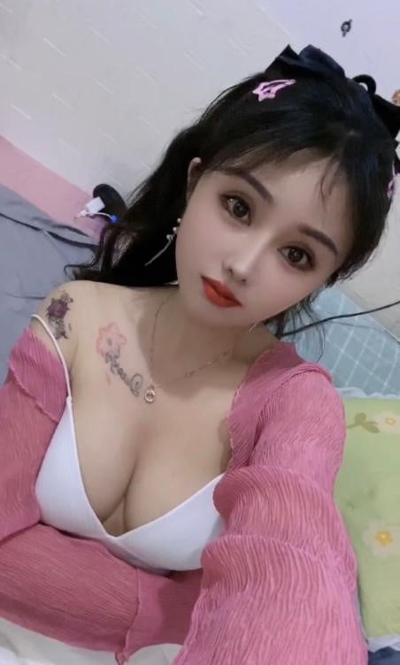 接吻服务系小姐姐