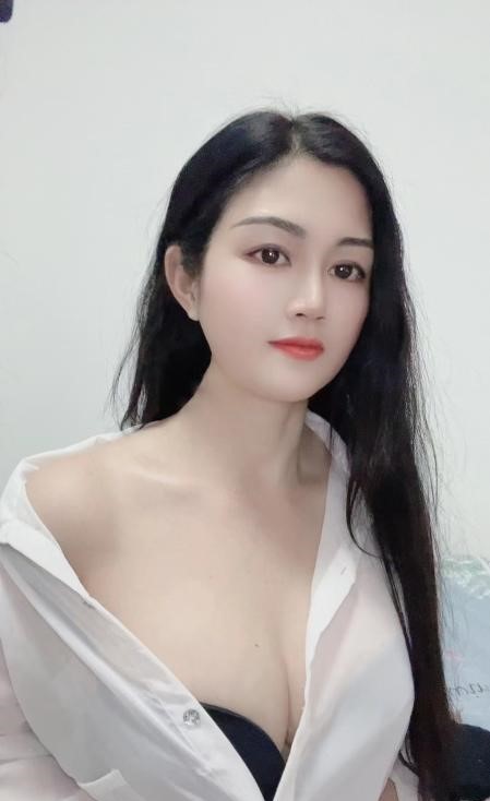 大胸少妇丫丫