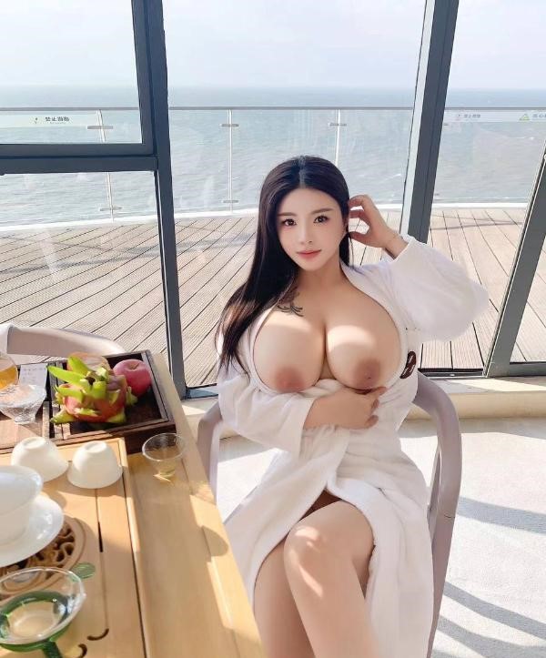 巨乳梦瑶