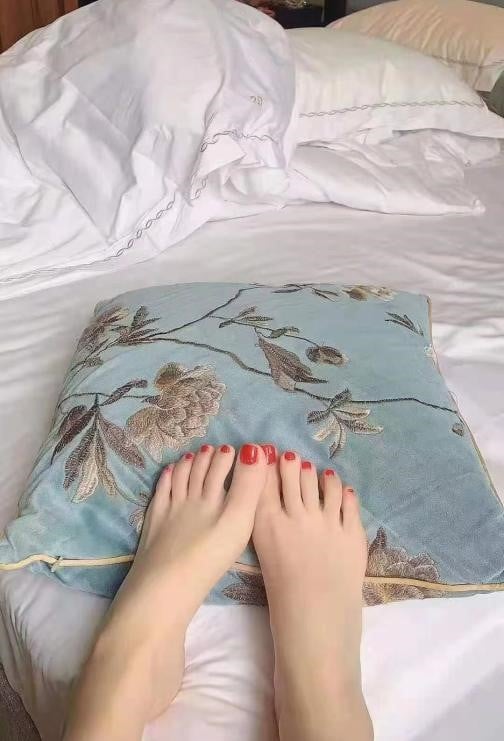 体验超爽丝足花式妹子