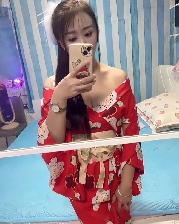 南站制服调教骚女