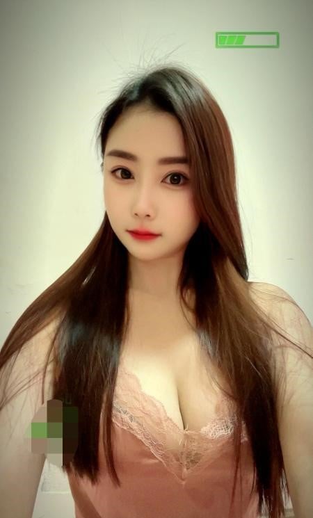 美丽动人小美女