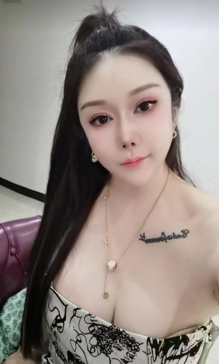 SM大胸翘臀美少妇